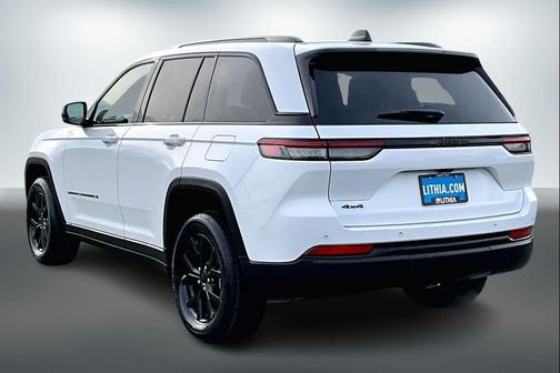 2024 Jeep Grand Cherokee Laredo