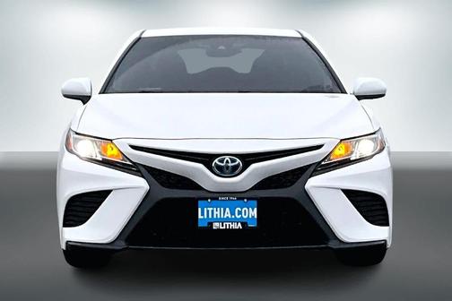 2018 Toyota Camry Hybrid SE