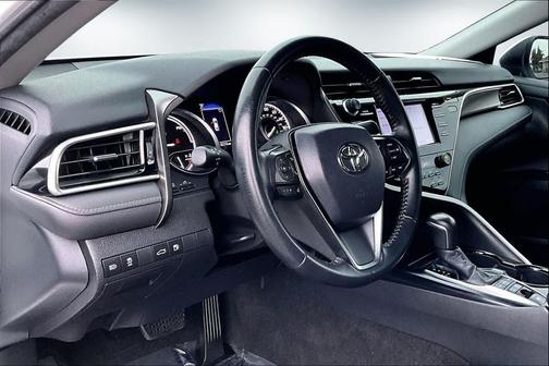 2018 Toyota Camry Hybrid SE