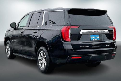 2023 GMC Yukon SLE