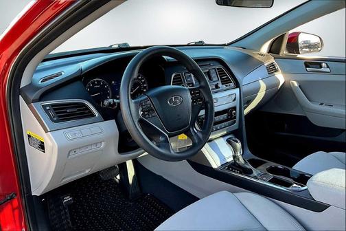 2017 Hyundai SONATA Base