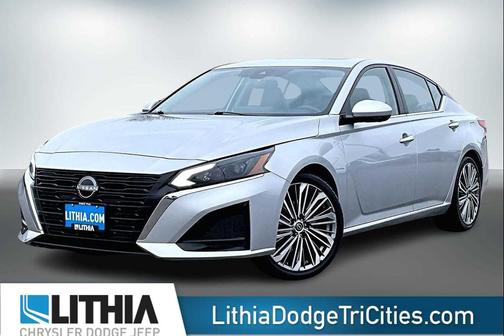 2023 Nissan Altima 2.5 SL