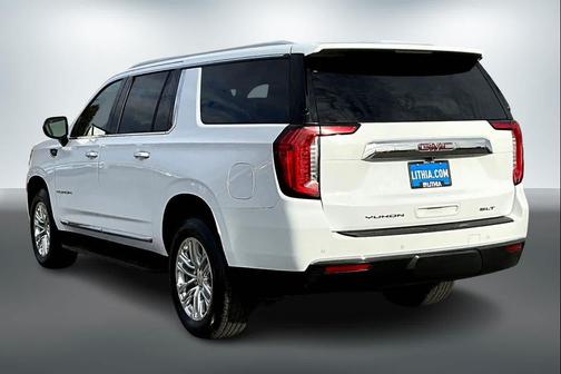 2022 GMC Yukon XL SLT