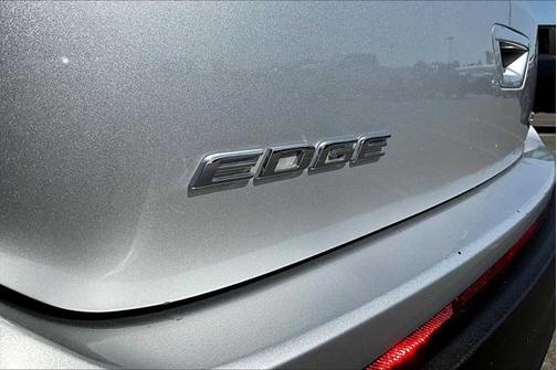 2017 Ford Edge SE