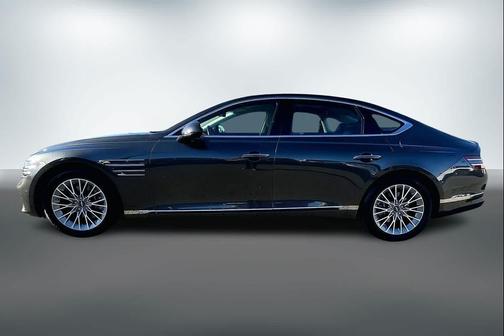 2023 Genesis G80 2.5T
