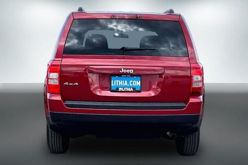Deep Cherry Red Crystal Pearlcoat 2015 Jeep Patriot Sport