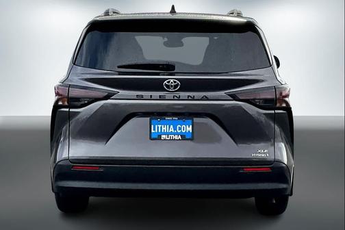 2023 Toyota Sienna 