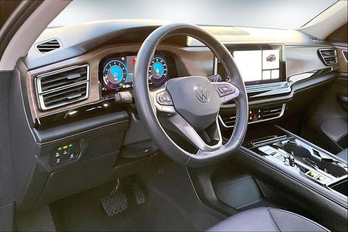 2024 Volkswagen Atlas 2.0T SE