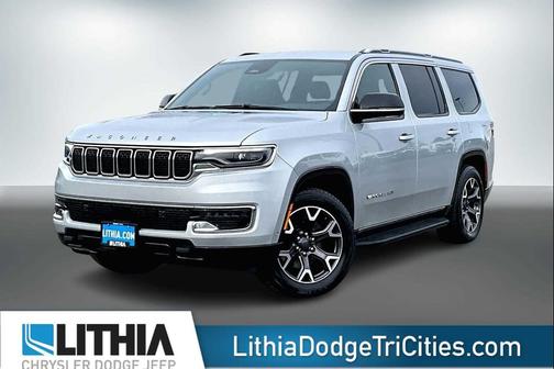 2023 Jeep Wagoneer Base