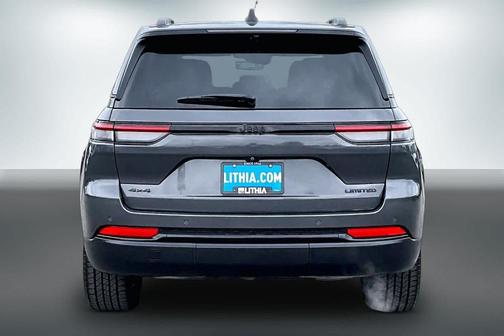 Metallic 2024 Jeep Grand Cherokee Limited