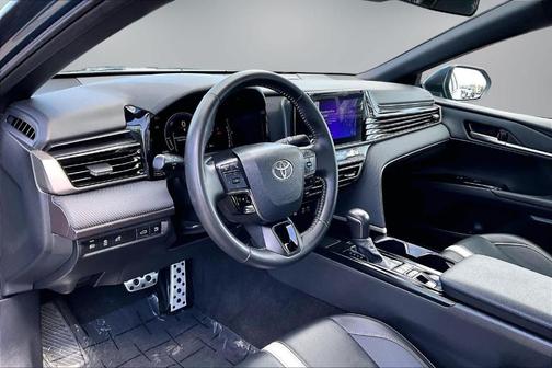 Ocean 2025 Toyota Camry SE