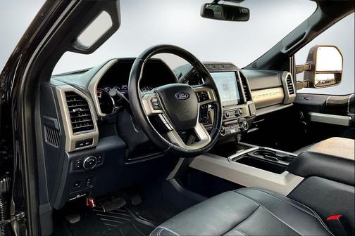 2022 Ford F-350 Lariat Super Duty