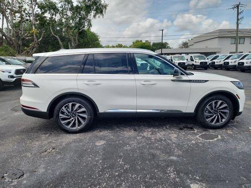 2025 Lincoln Aviator Premiere