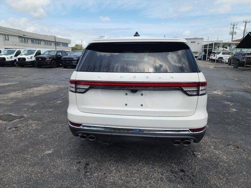 2025 Lincoln Aviator Premiere