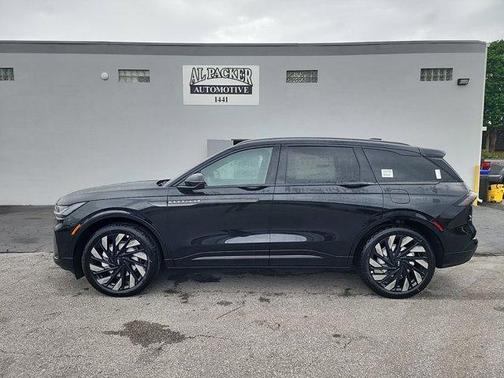 2025 Lincoln Nautilus Reserve