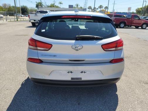 2018 Hyundai Elantra GT Base