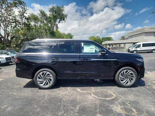 2025 Lincoln Navigator Reserve
