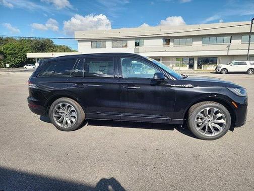 2025 Lincoln Aviator Premiere