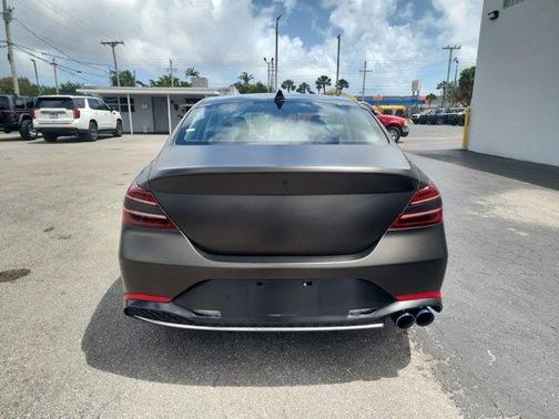 2022 Genesis G70 2.0T