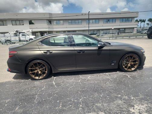 2022 Genesis G70 2.0T