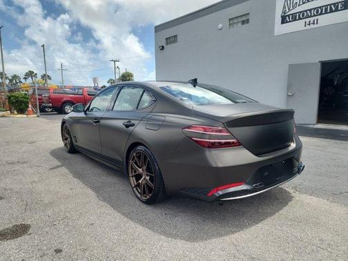 2022 Genesis G70 2.0T