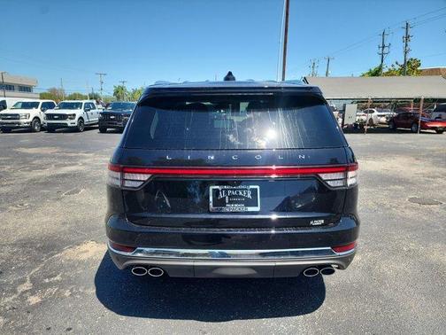 2025 Lincoln Aviator Premiere