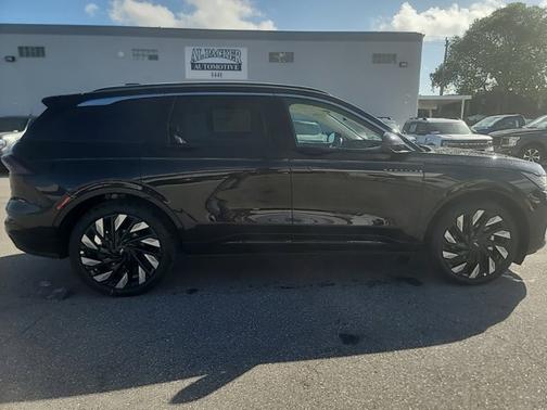 2025 Lincoln Nautilus Black Label