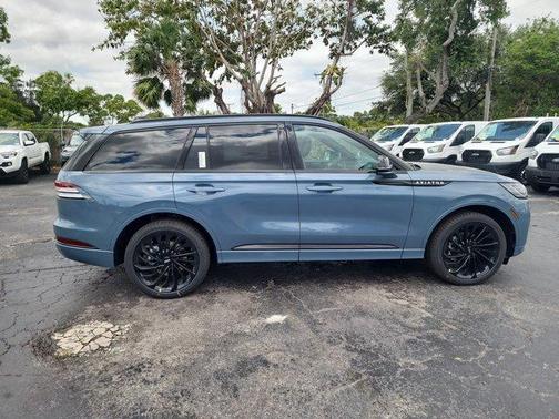 2025 Lincoln Aviator Reserve AWD