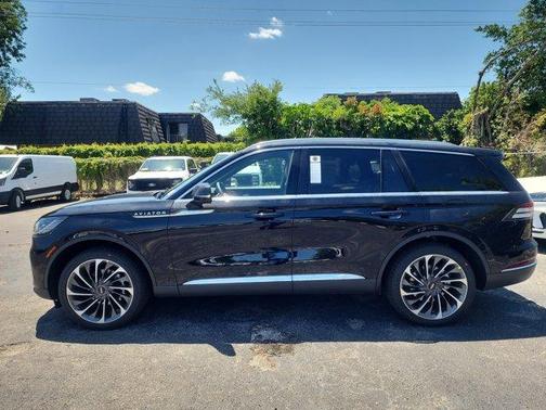 2025 Lincoln Aviator Reserve AWD