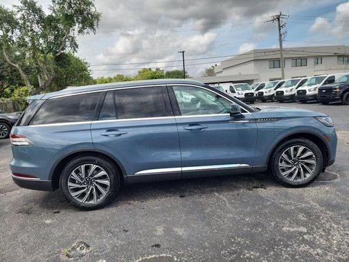 2025 Lincoln Aviator Premiere