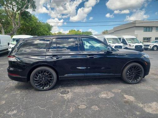 2025 Lincoln Aviator Reserve AWD