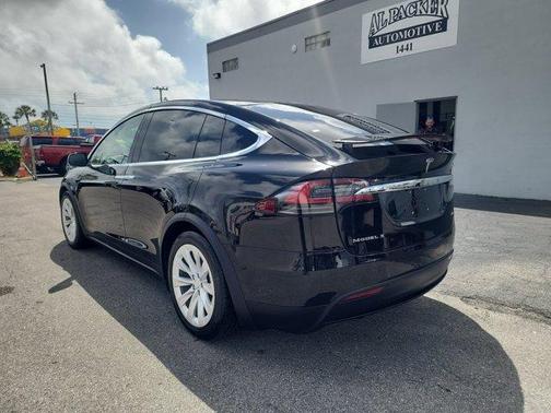 2017 Tesla Model X 75D