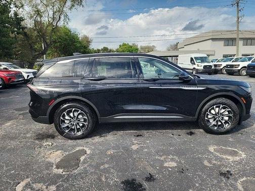 2025 Lincoln Nautilus Premiere