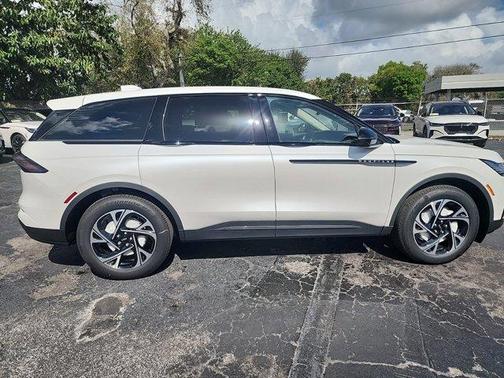 2025 Lincoln Nautilus Premiere