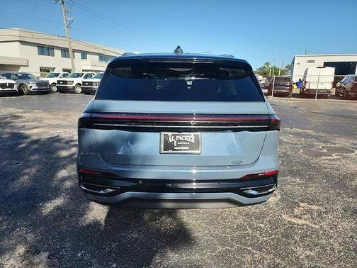 2025 Lincoln Nautilus Black Label