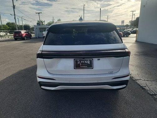 2025 Lincoln Nautilus Black Label