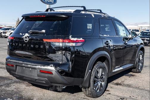 2025 Nissan Pathfinder SV 4WD