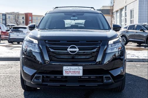 2025 Nissan Pathfinder SV 4WD