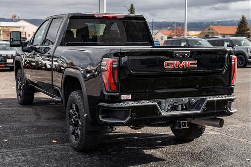 2024 GMC Sierra 2500 AT4