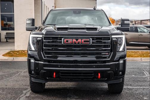 2024 GMC Sierra 2500 AT4