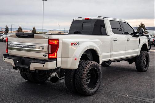 2022 Ford F-350 Platinum