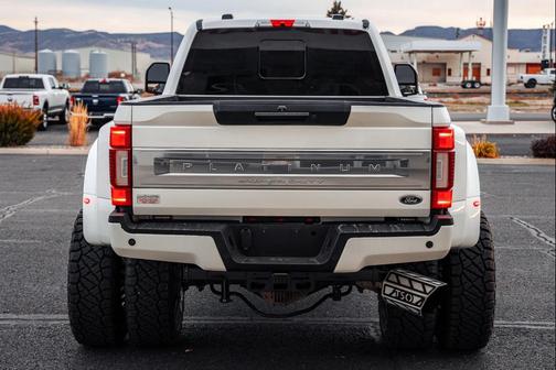 2022 Ford F-350 Platinum