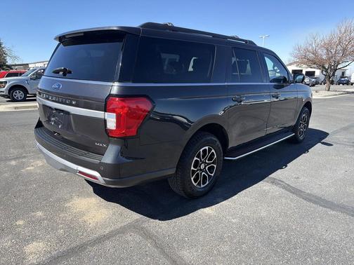 2022 Ford Expedition Max XLT