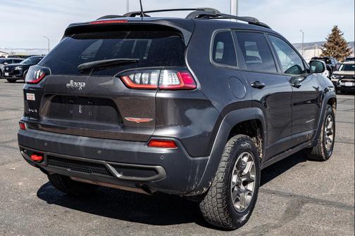2020 Jeep Cherokee Trailhawk