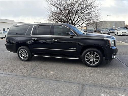 2017 GMC Yukon XL Denali