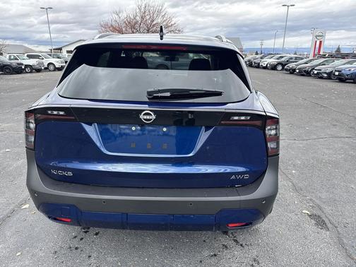 2026 Nissan Kicks SV