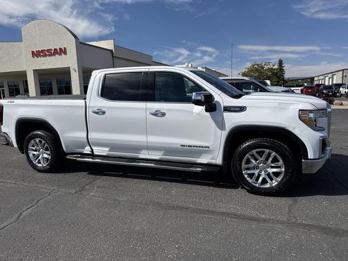 2021 GMC Sierra 1500 SLT
