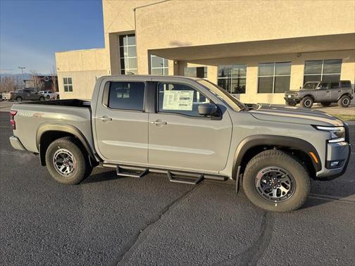 2025 Nissan Frontier PRO-4X