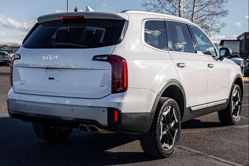 2023 Kia Telluride S