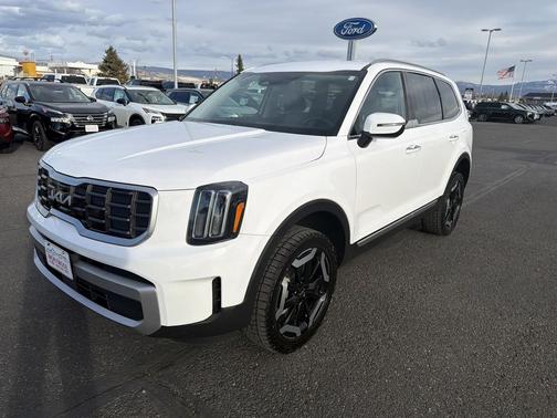 2023 Kia Telluride S
